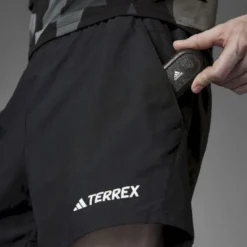 adidasMulti Short - Short randonnée homme