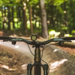 Exposure LightsMaXx-D 17 - USB-C Charging - Lampe avant vélo