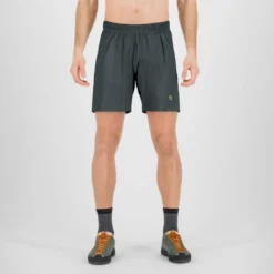 KarposMisurina Shorts - Short running homme